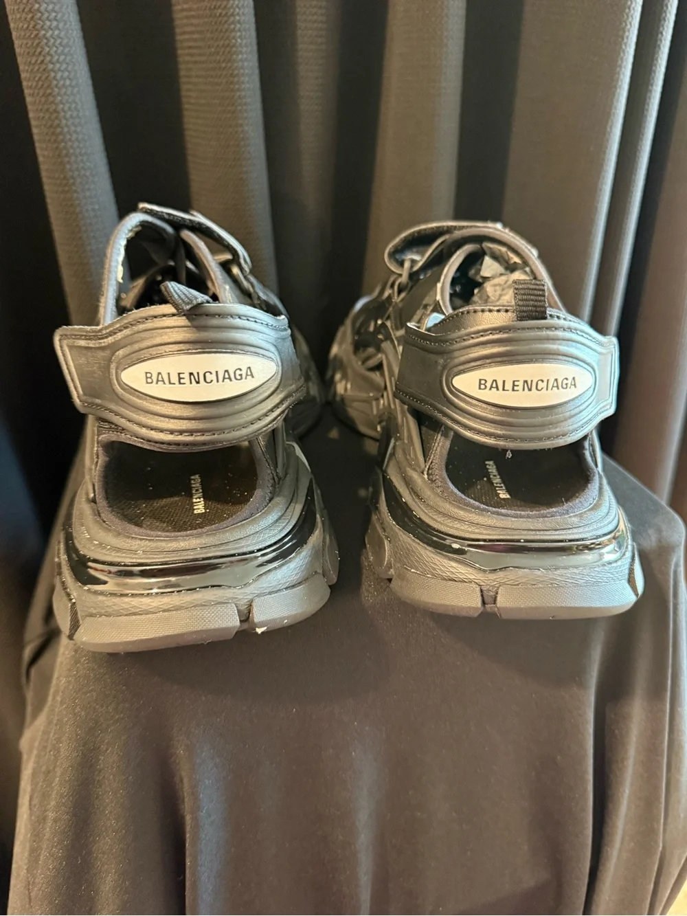 Balenciaga Kids Black Chunky Sport Sandals with Hook-and-Loop Straps